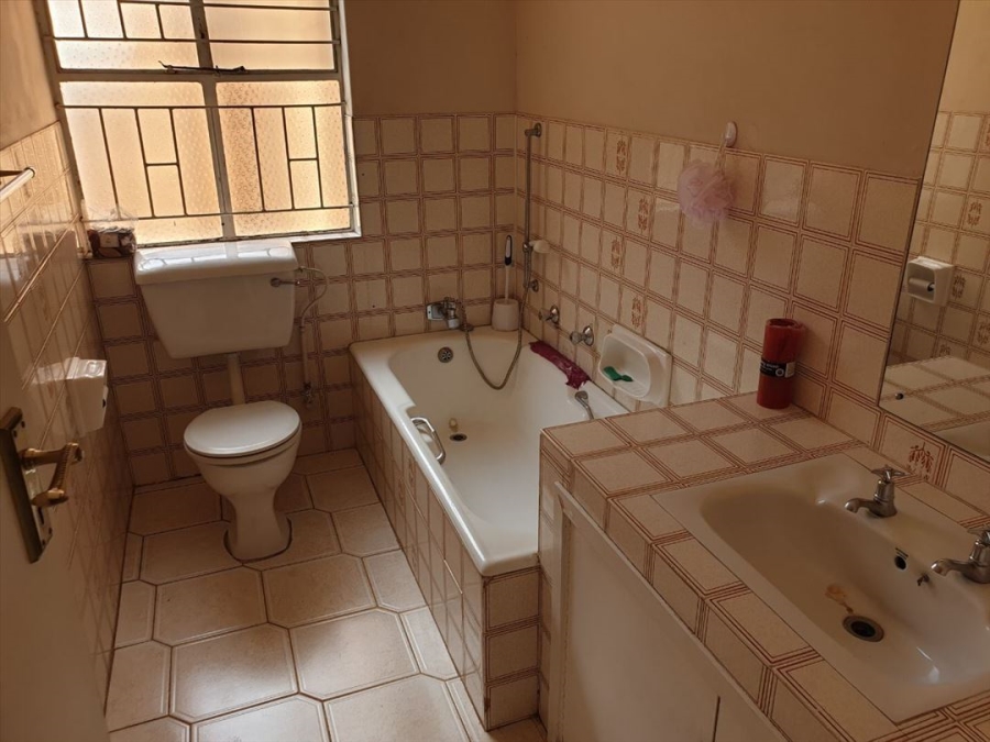 2 Bedroom Property for Sale in Edleen Gauteng