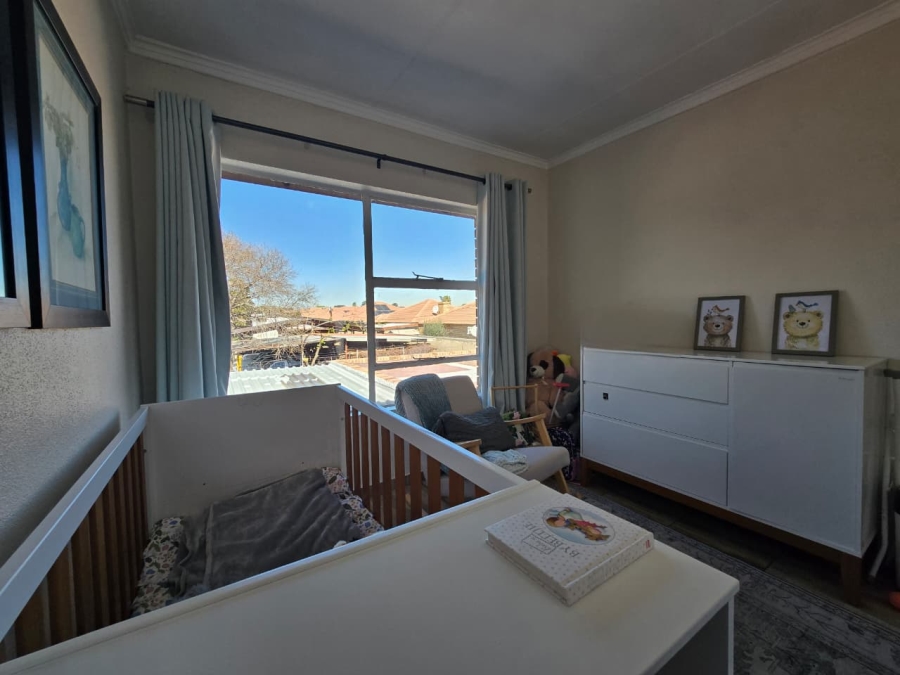3 Bedroom Property for Sale in New Redruth Gauteng