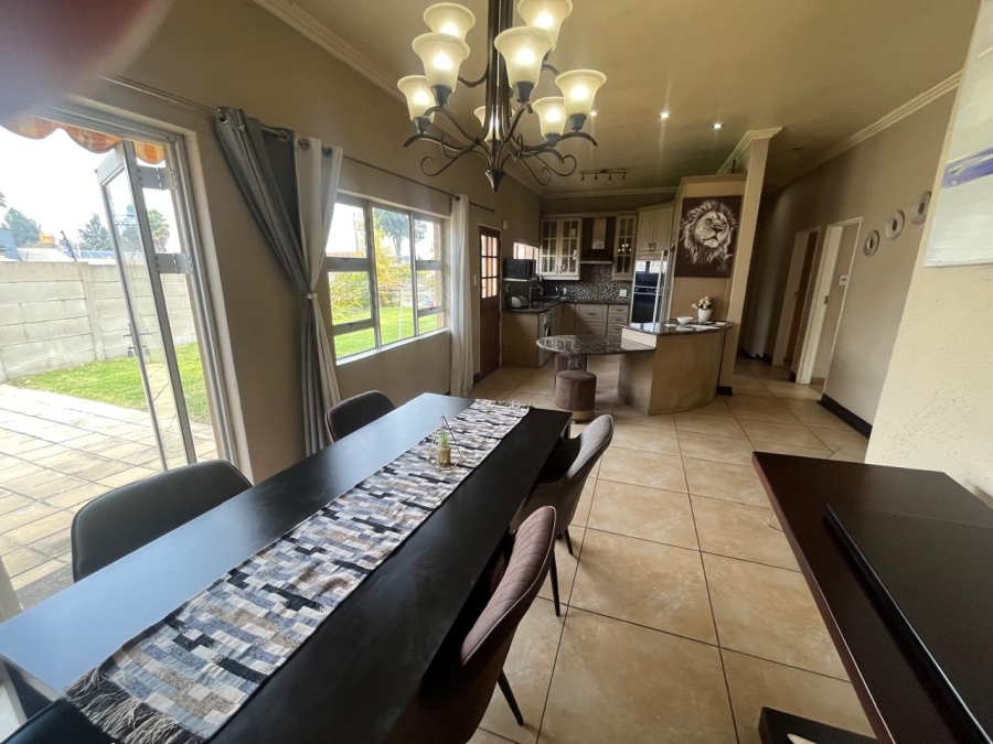 4 Bedroom Property for Sale in Brackendowns Gauteng