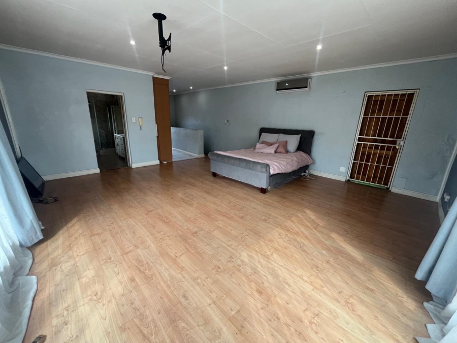 4 Bedroom Property for Sale in Brackendowns Gauteng