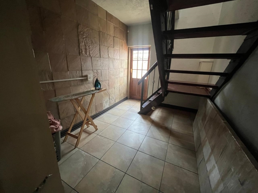 4 Bedroom Property for Sale in Brackendowns Gauteng
