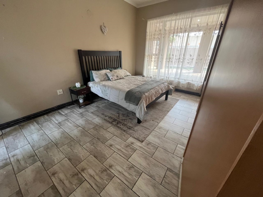 4 Bedroom Property for Sale in Brackendowns Gauteng