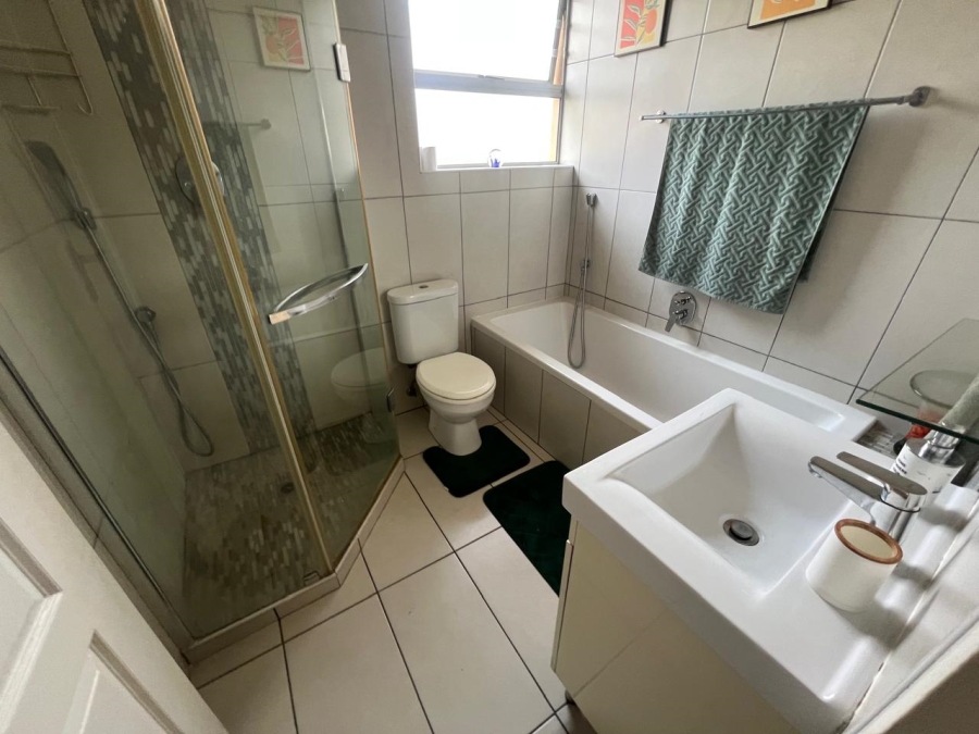 4 Bedroom Property for Sale in Brackendowns Gauteng