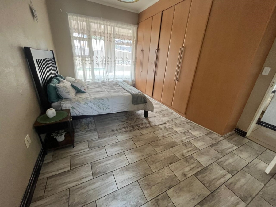 4 Bedroom Property for Sale in Brackendowns Gauteng