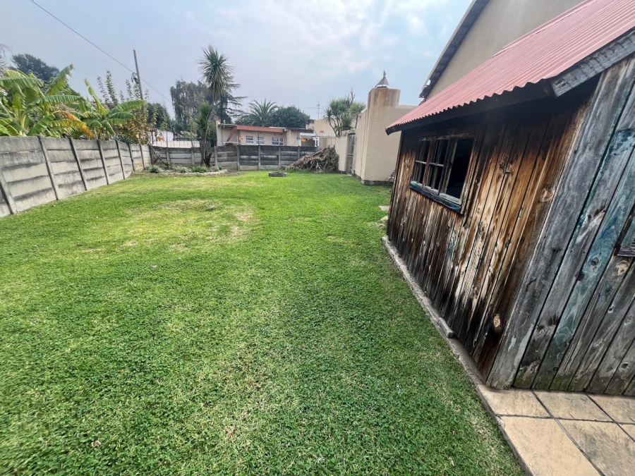 4 Bedroom Property for Sale in Brackendowns Gauteng