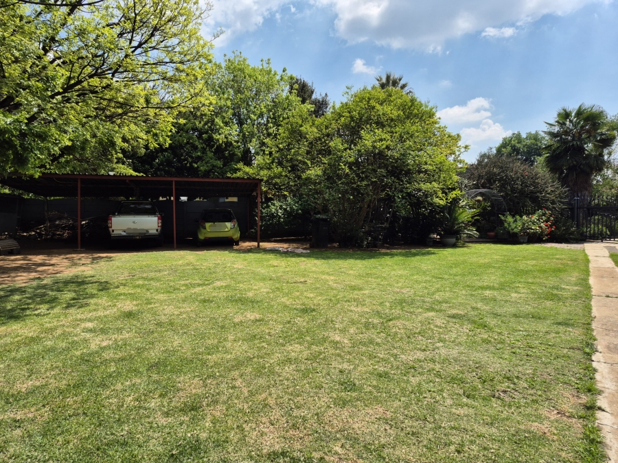 4 Bedroom Property for Sale in Selcourt Gauteng