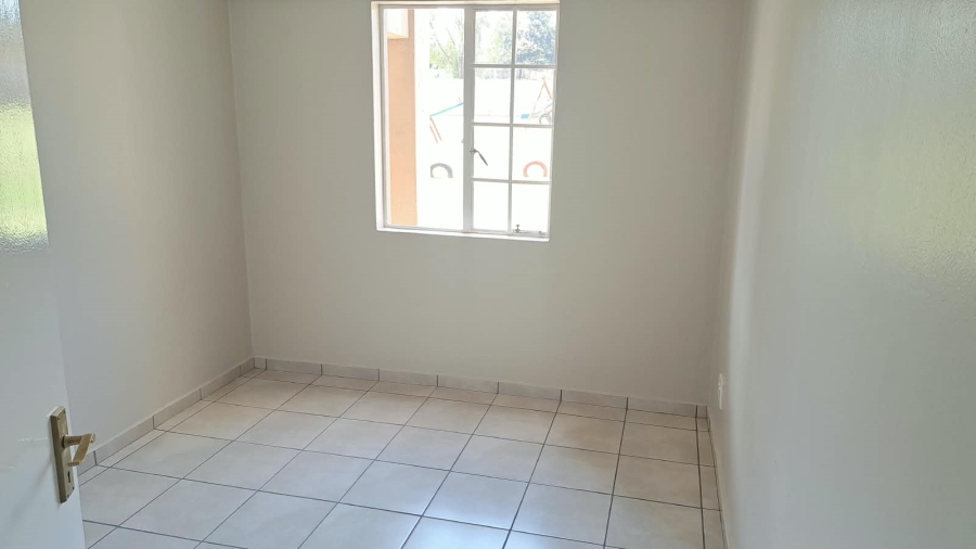 3 Bedroom Property for Sale in Roodekrans Gauteng