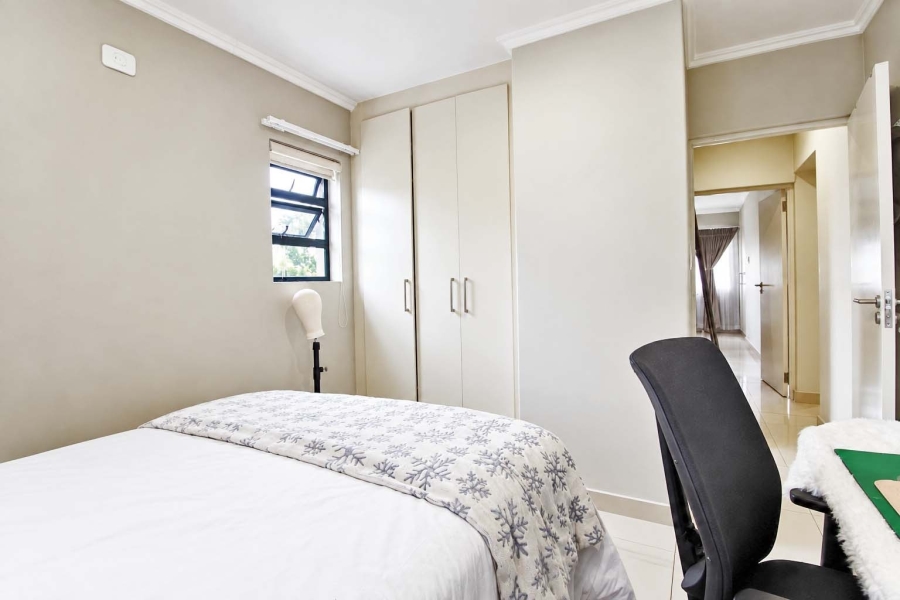 To Let 2 Bedroom Property for Rent in Bryanston Gauteng