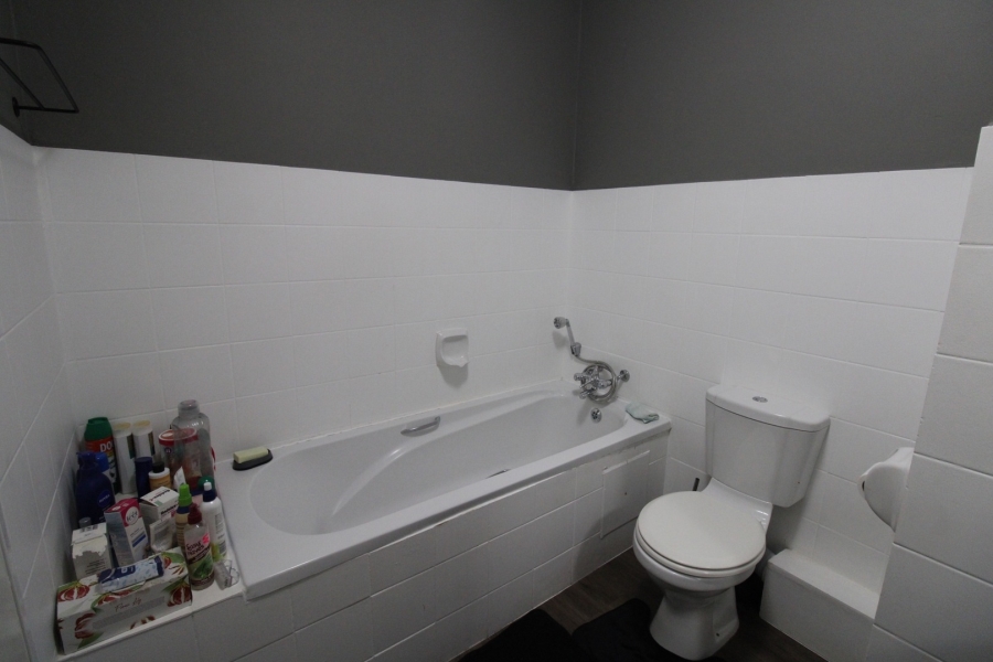 2 Bedroom Property for Sale in Ferndale Gauteng