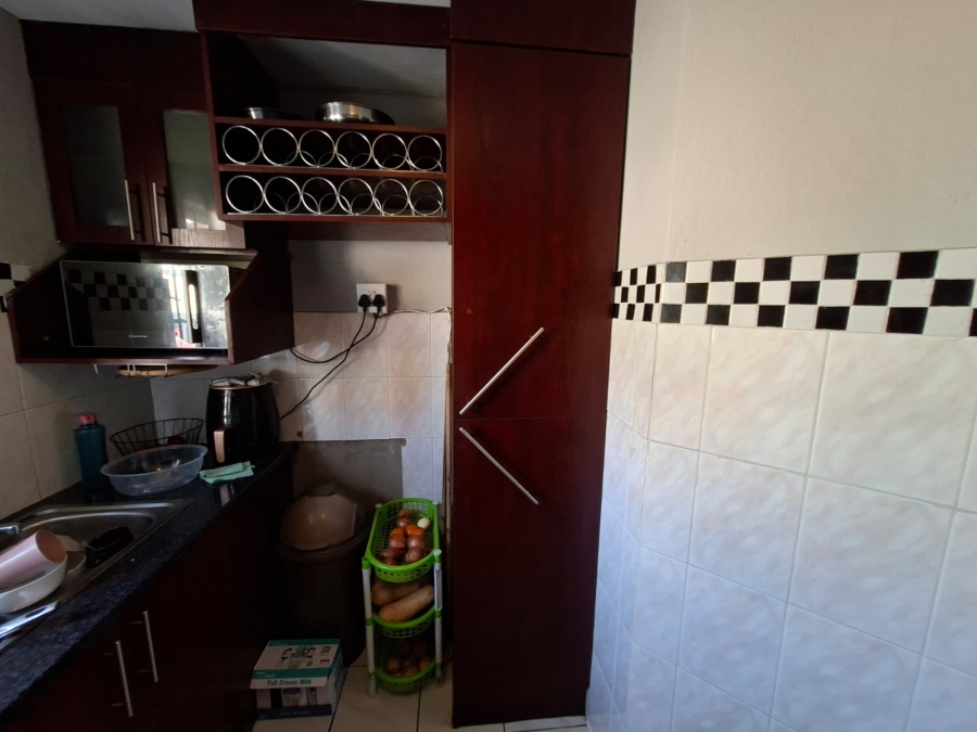 2 Bedroom Property for Sale in Vorna Valley Gauteng