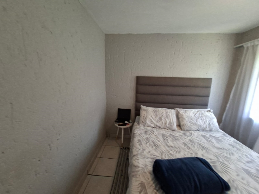2 Bedroom Property for Sale in Vorna Valley Gauteng
