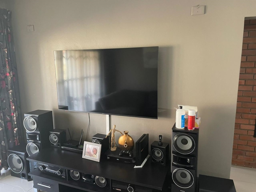 To Let 2 Bedroom Property for Rent in Carlswald Gauteng