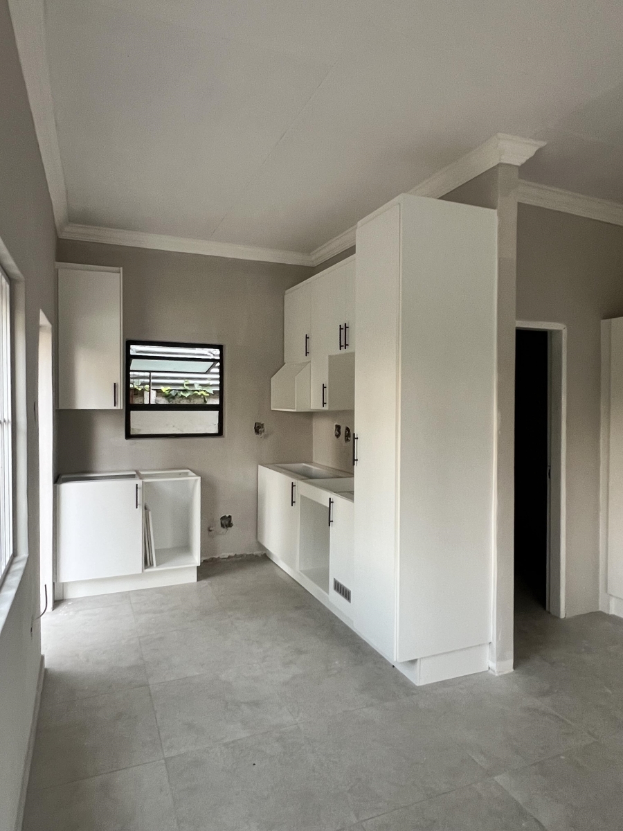 To Let 1 Bedroom Property for Rent in Kew Gauteng