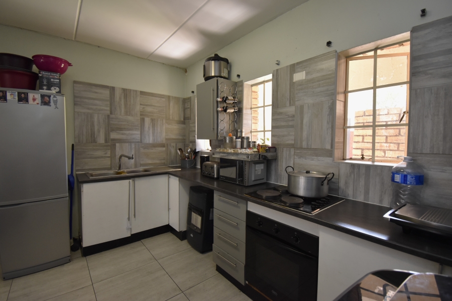 2 Bedroom Property for Sale in Laser Park Gauteng