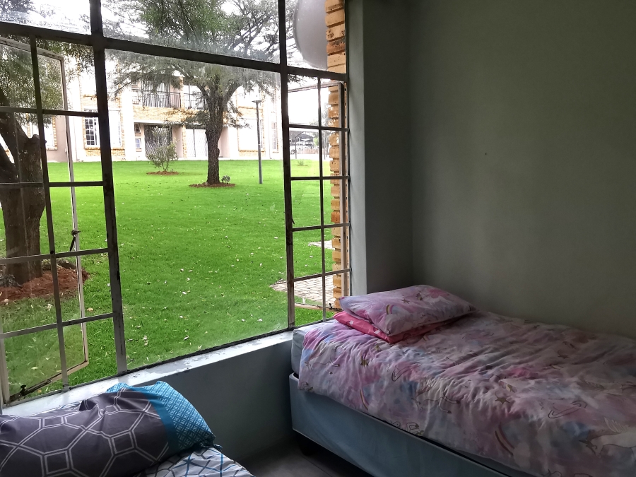 2 Bedroom Property for Sale in Laser Park Gauteng
