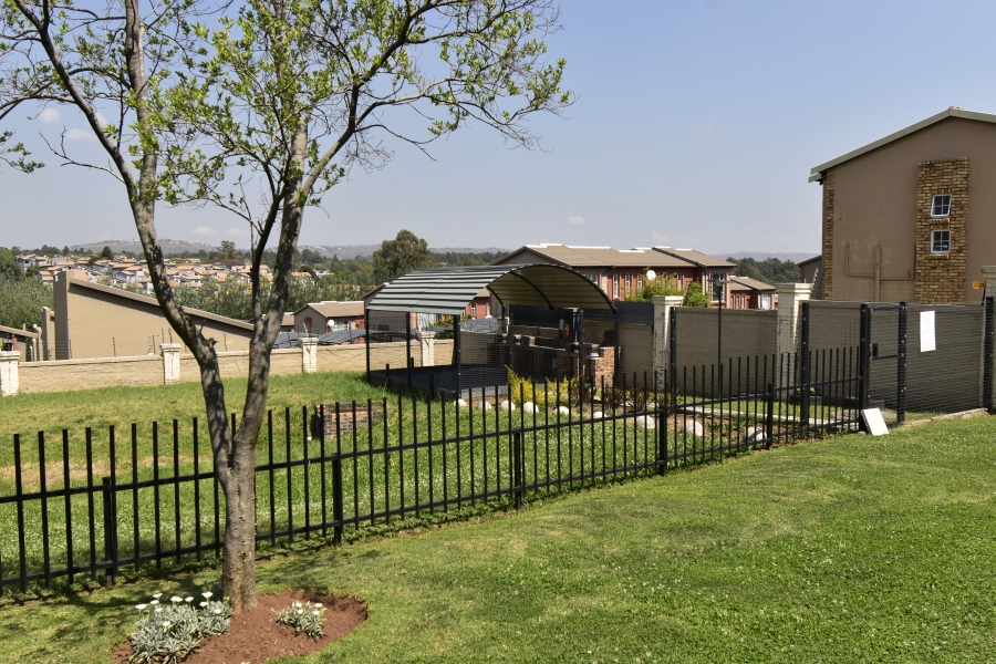 2 Bedroom Property for Sale in Laser Park Gauteng