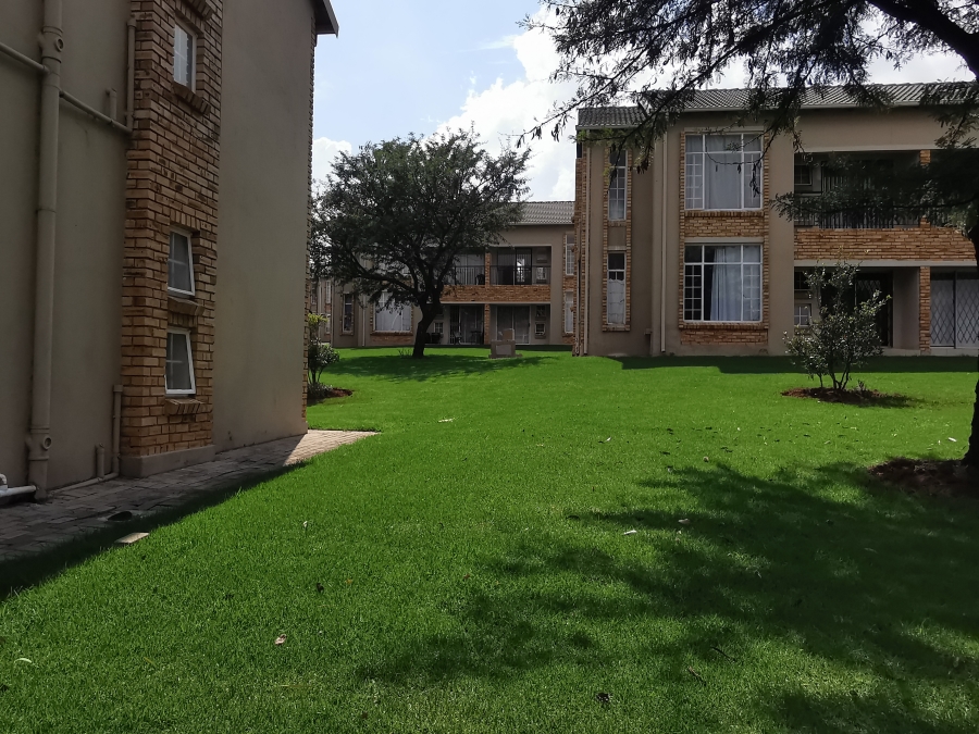 2 Bedroom Property for Sale in Laser Park Gauteng