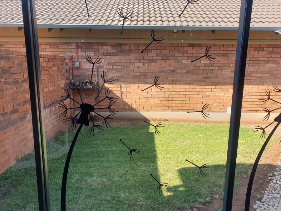 To Let 2 Bedroom Property for Rent in Equestria Gauteng