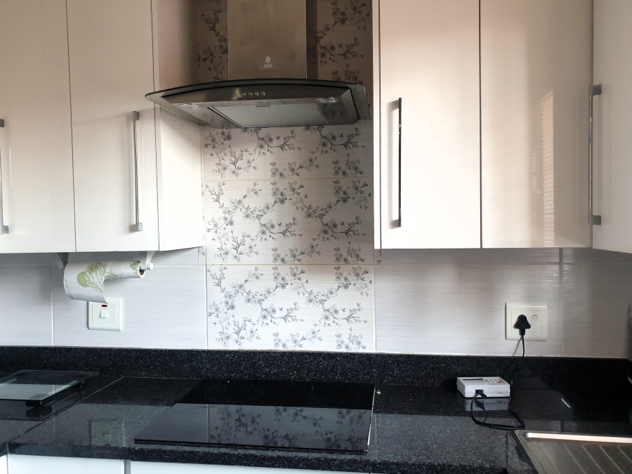 To Let 2 Bedroom Property for Rent in Equestria Gauteng