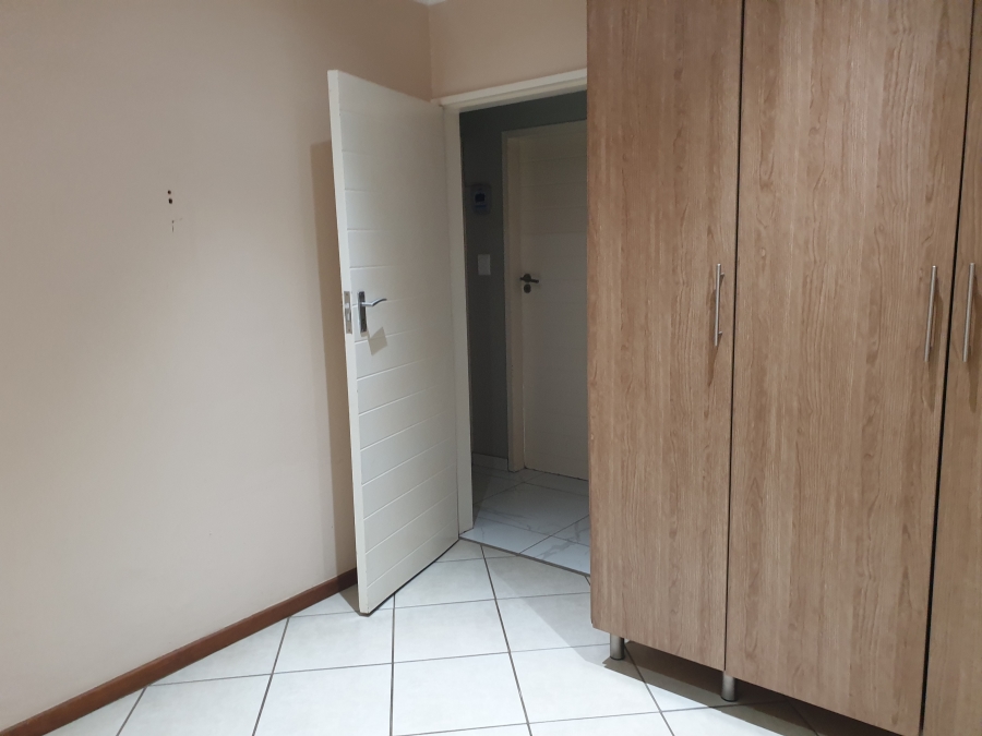 To Let 2 Bedroom Property for Rent in Equestria Gauteng