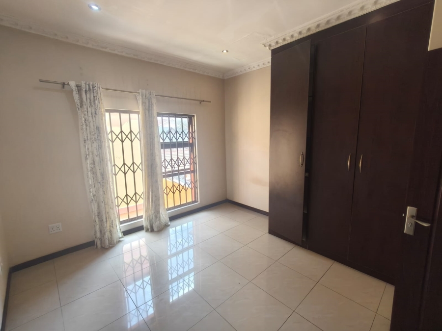 To Let 3 Bedroom Property for Rent in Laudium Gauteng