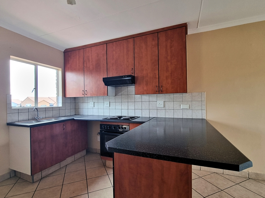 2 Bedroom Property for Sale in Vorna Valley Gauteng