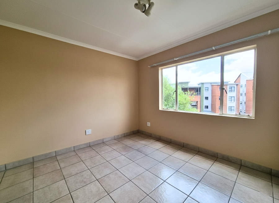 2 Bedroom Property for Sale in Vorna Valley Gauteng