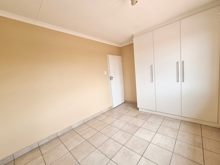 2 Bedroom Property for Sale in Vorna Valley Gauteng