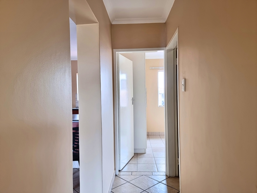 2 Bedroom Property for Sale in Vorna Valley Gauteng