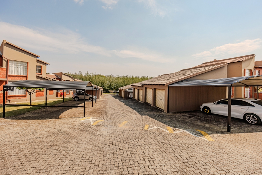 2 Bedroom Property for Sale in Laser Park Gauteng