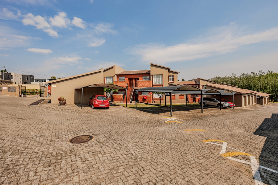 2 Bedroom Property for Sale in Laser Park Gauteng