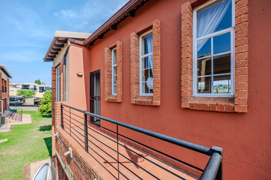 2 Bedroom Property for Sale in Laser Park Gauteng