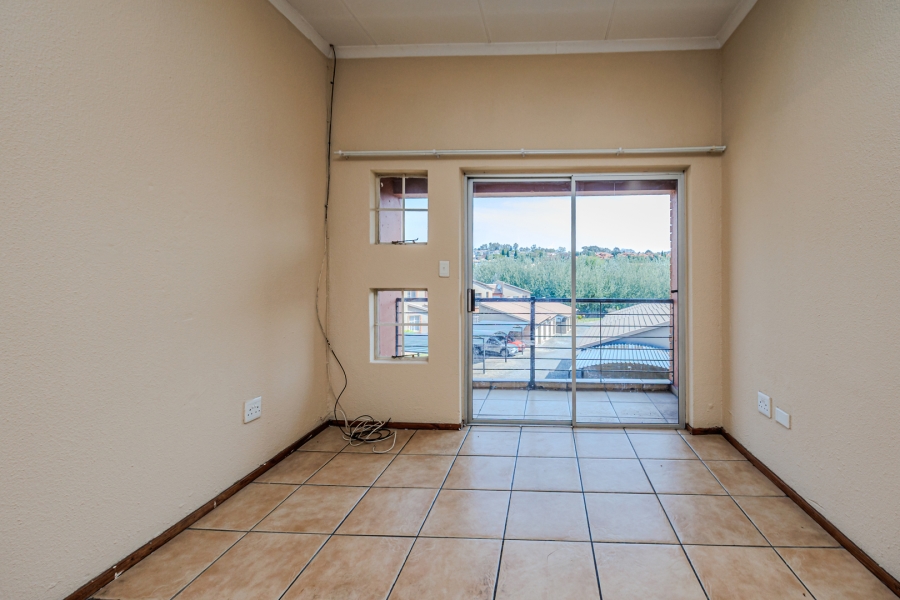 2 Bedroom Property for Sale in Laser Park Gauteng