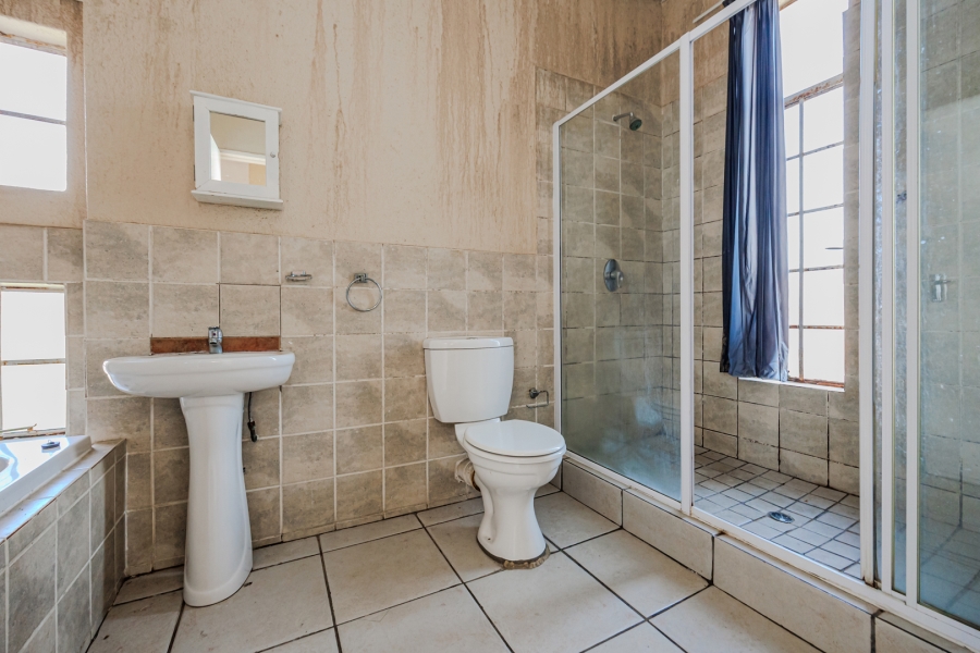 2 Bedroom Property for Sale in Laser Park Gauteng