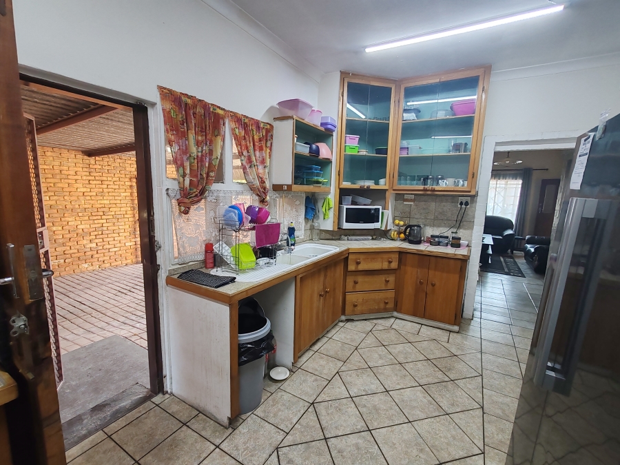 5 Bedroom Property for Sale in Pretoria Gardens Gauteng