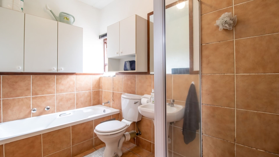 1 Bedroom Property for Sale in Sunninghill Gauteng