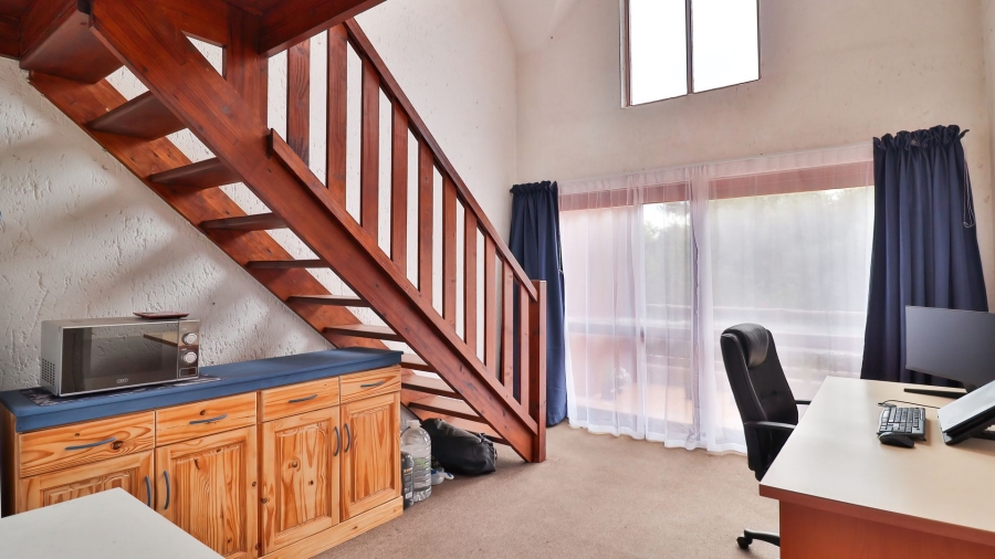 1 Bedroom Property for Sale in Sunninghill Gauteng