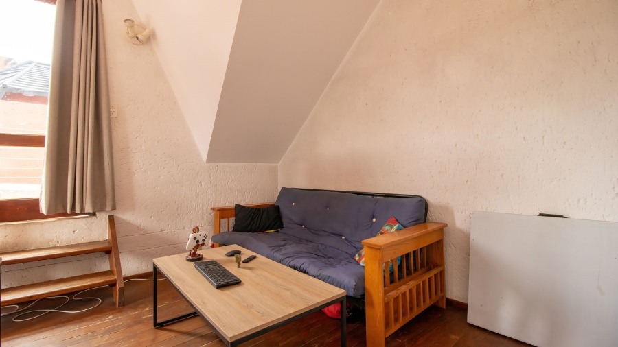 1 Bedroom Property for Sale in Sunninghill Gauteng
