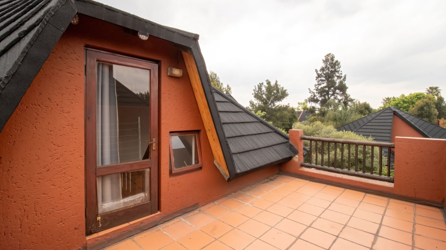 1 Bedroom Property for Sale in Sunninghill Gauteng