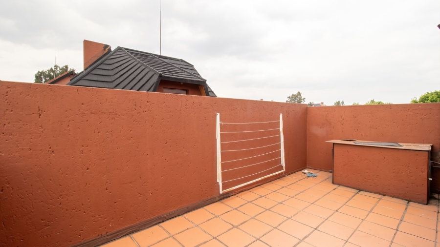 1 Bedroom Property for Sale in Sunninghill Gauteng
