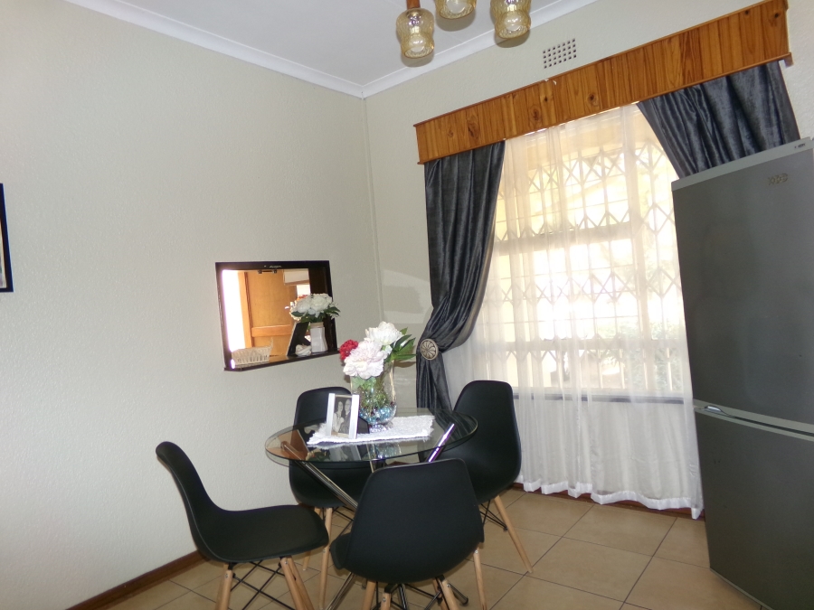 To Let 3 Bedroom Property for Rent in Wilro Park Gauteng