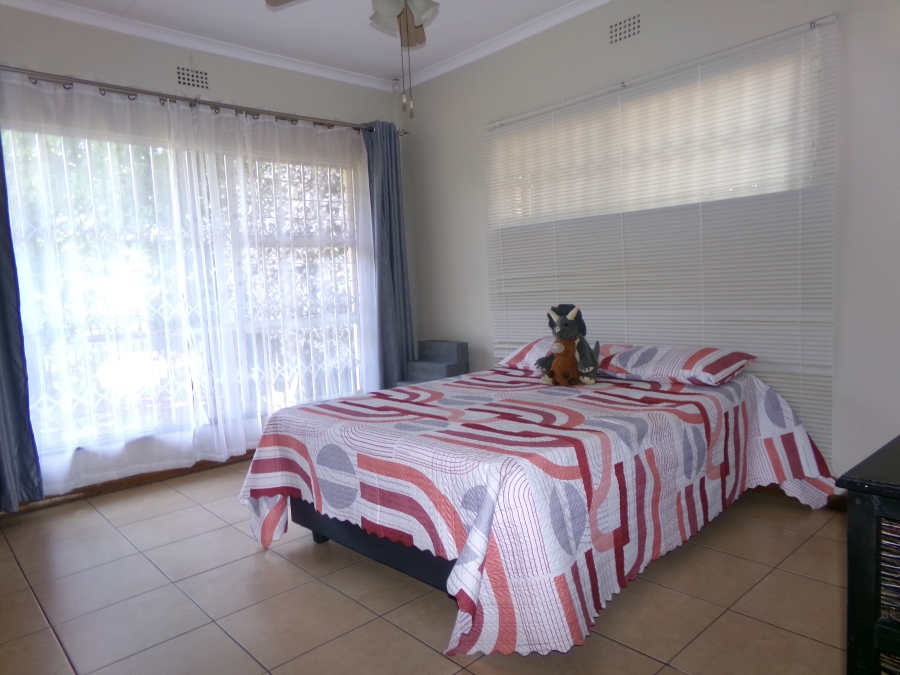To Let 3 Bedroom Property for Rent in Wilro Park Gauteng