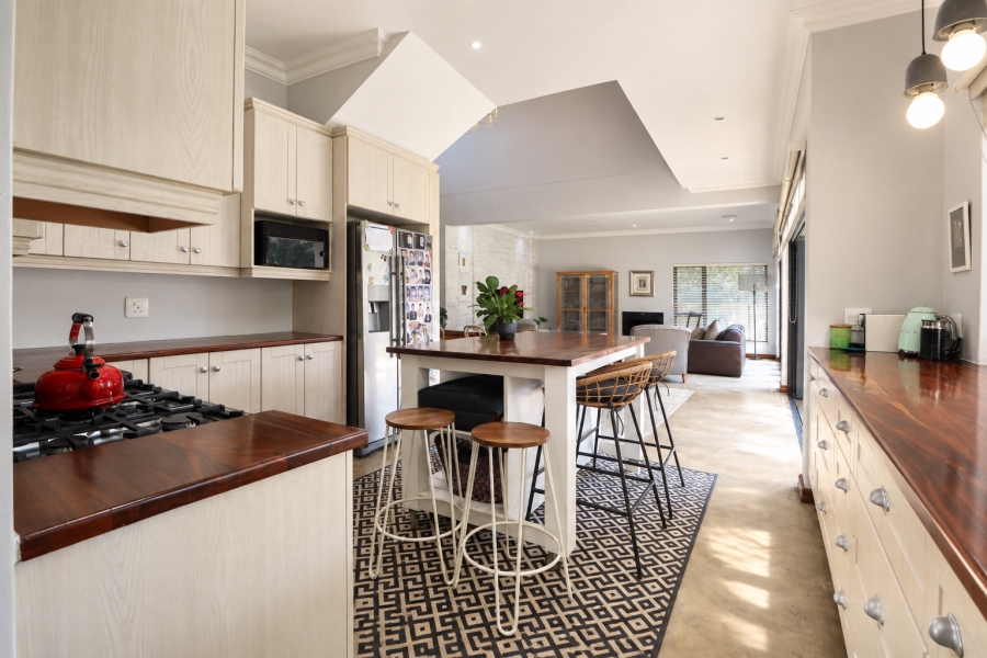4 Bedroom Property for Sale in Waterfall Country Village Gauteng