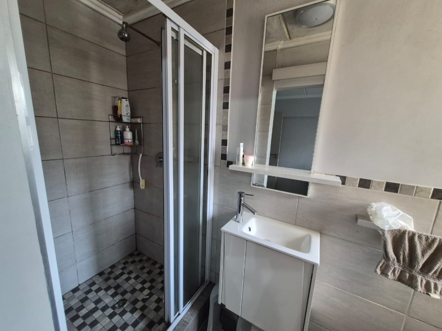 To Let 2 Bedroom Property for Rent in Eden Glen Gauteng