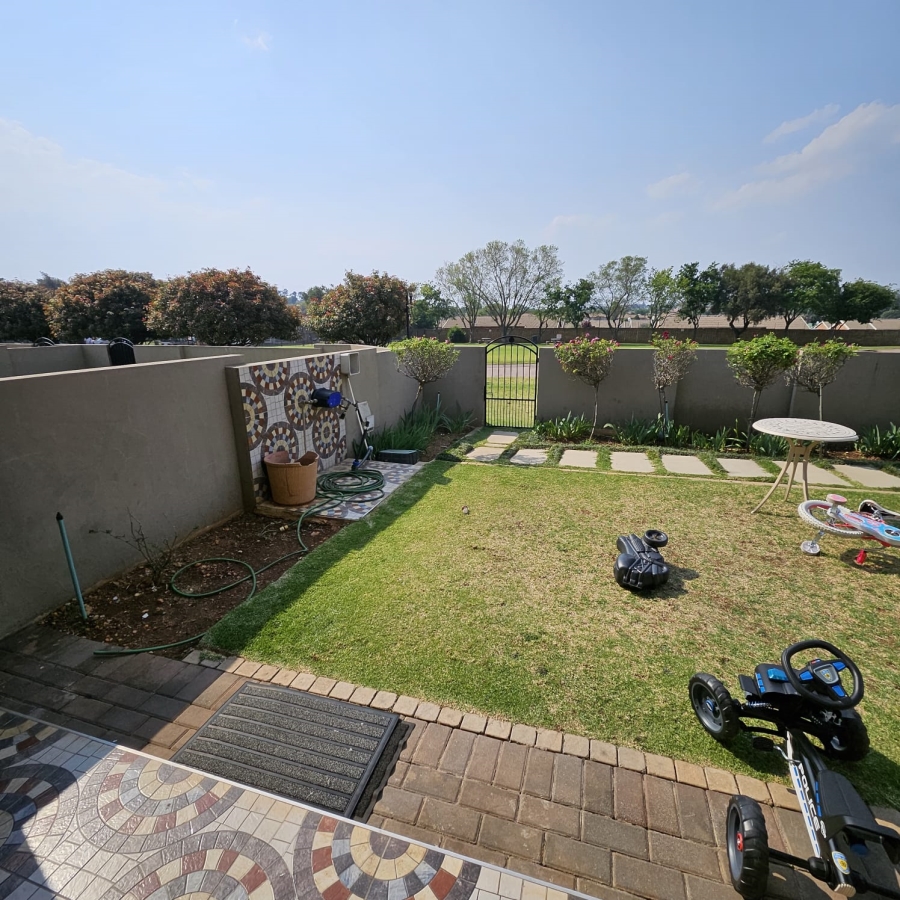 3 Bedroom Property for Sale in Florida Glen Gauteng