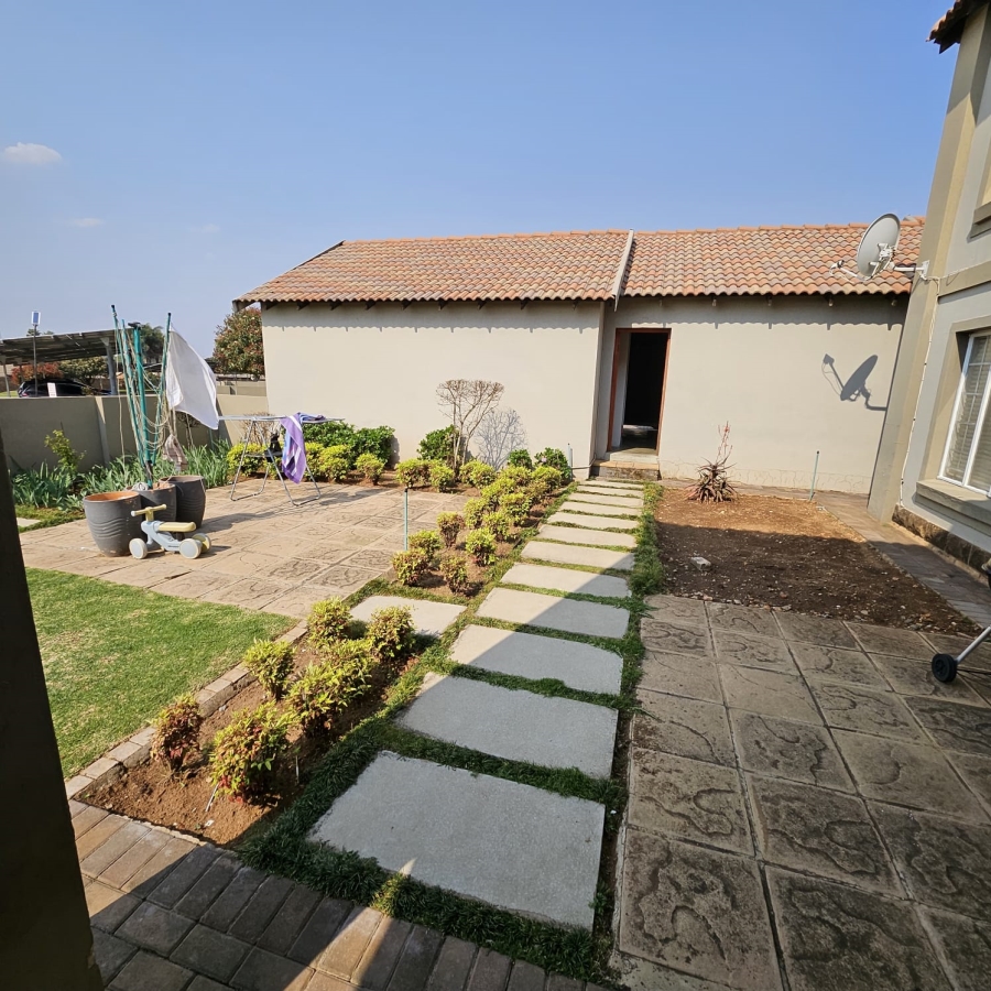 3 Bedroom Property for Sale in Florida Glen Gauteng