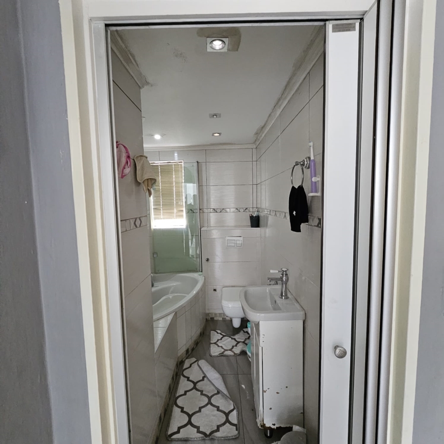 3 Bedroom Property for Sale in Florida Glen Gauteng