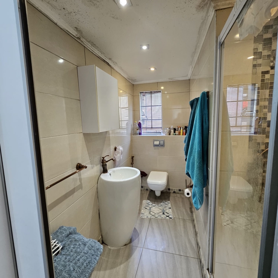3 Bedroom Property for Sale in Florida Glen Gauteng