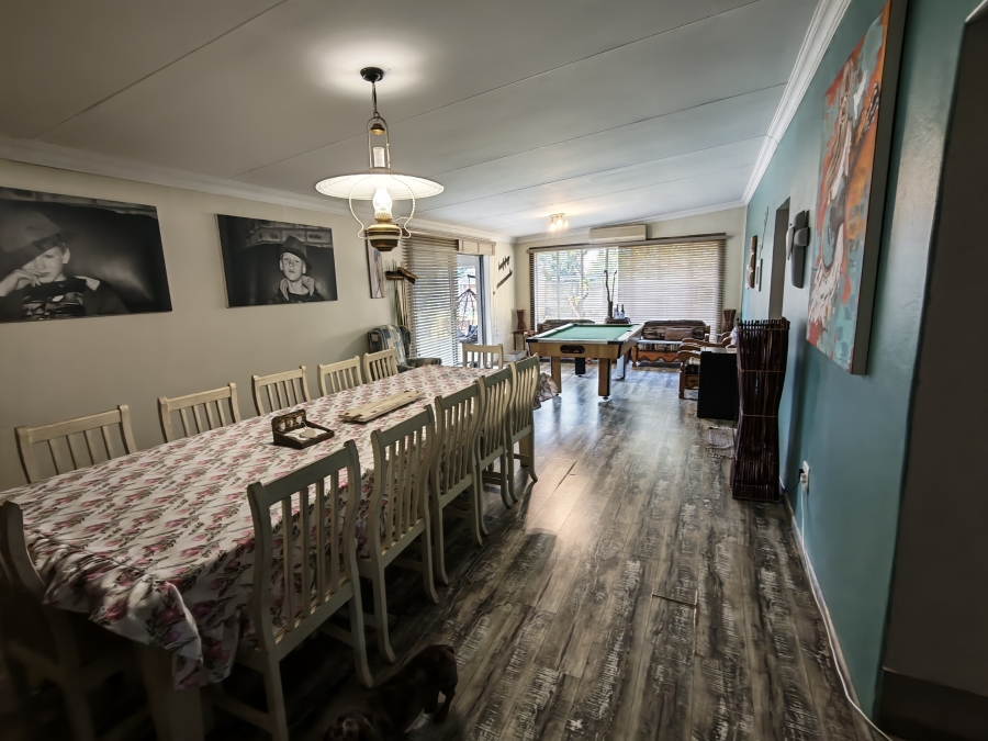 5 Bedroom Property for Sale in Pretoria North Gauteng