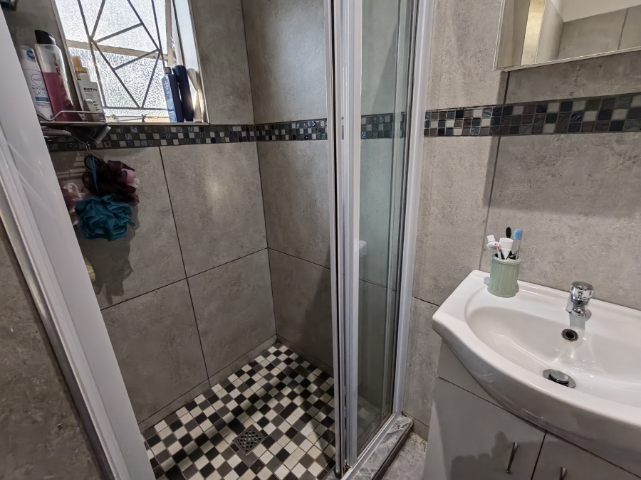 5 Bedroom Property for Sale in Pretoria North Gauteng